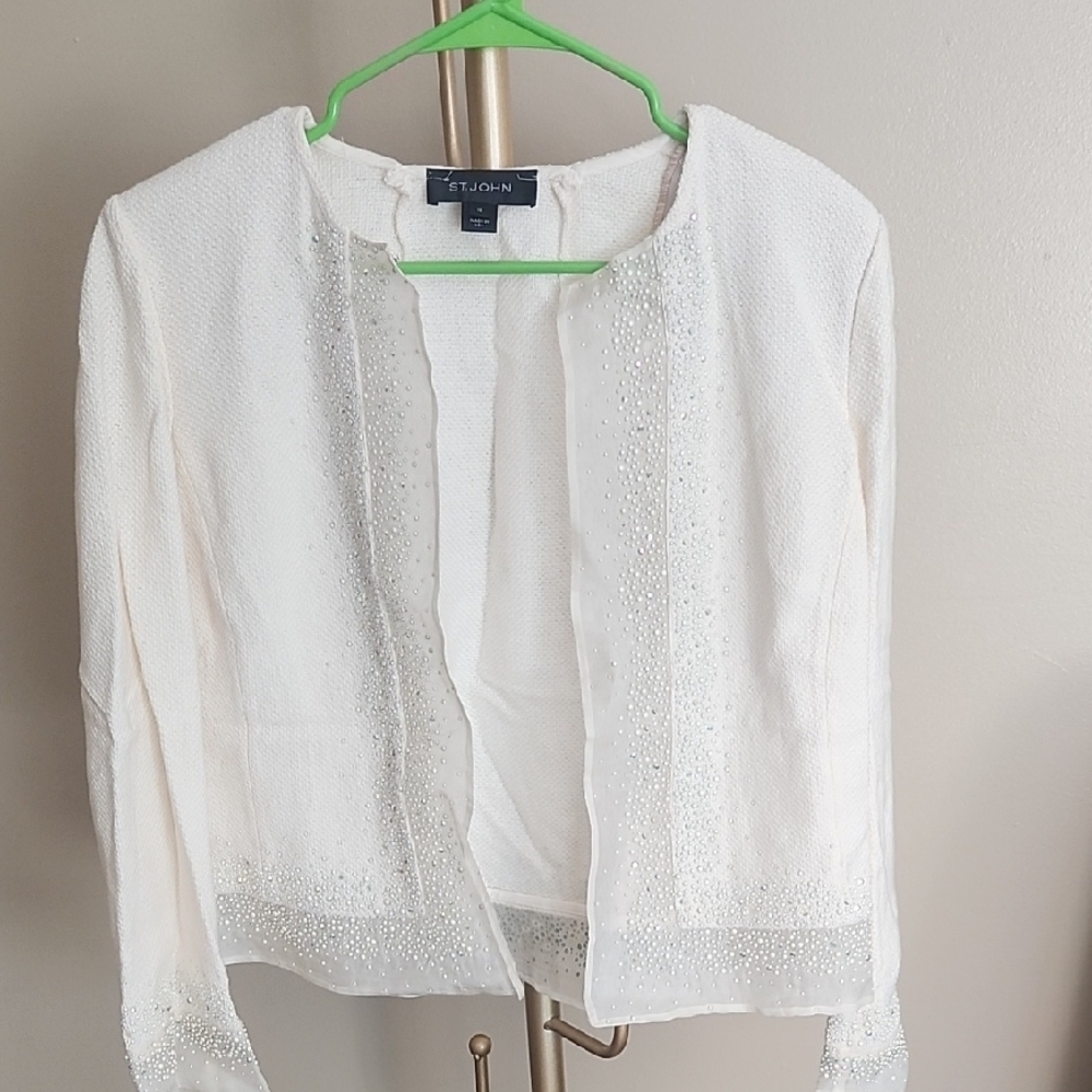 St. John Elegant Cream Blazer